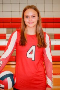 #4 Maya Lesinski (Sophomore)