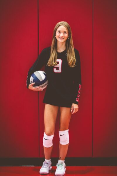 #9 Natalie Rothenhoefer (Junior)